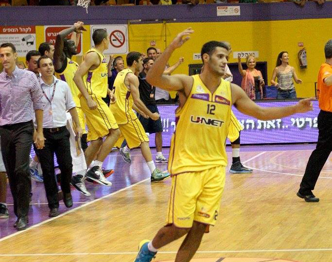 שלומי הרוש, מעל כולם. צילום: גיל שאשא